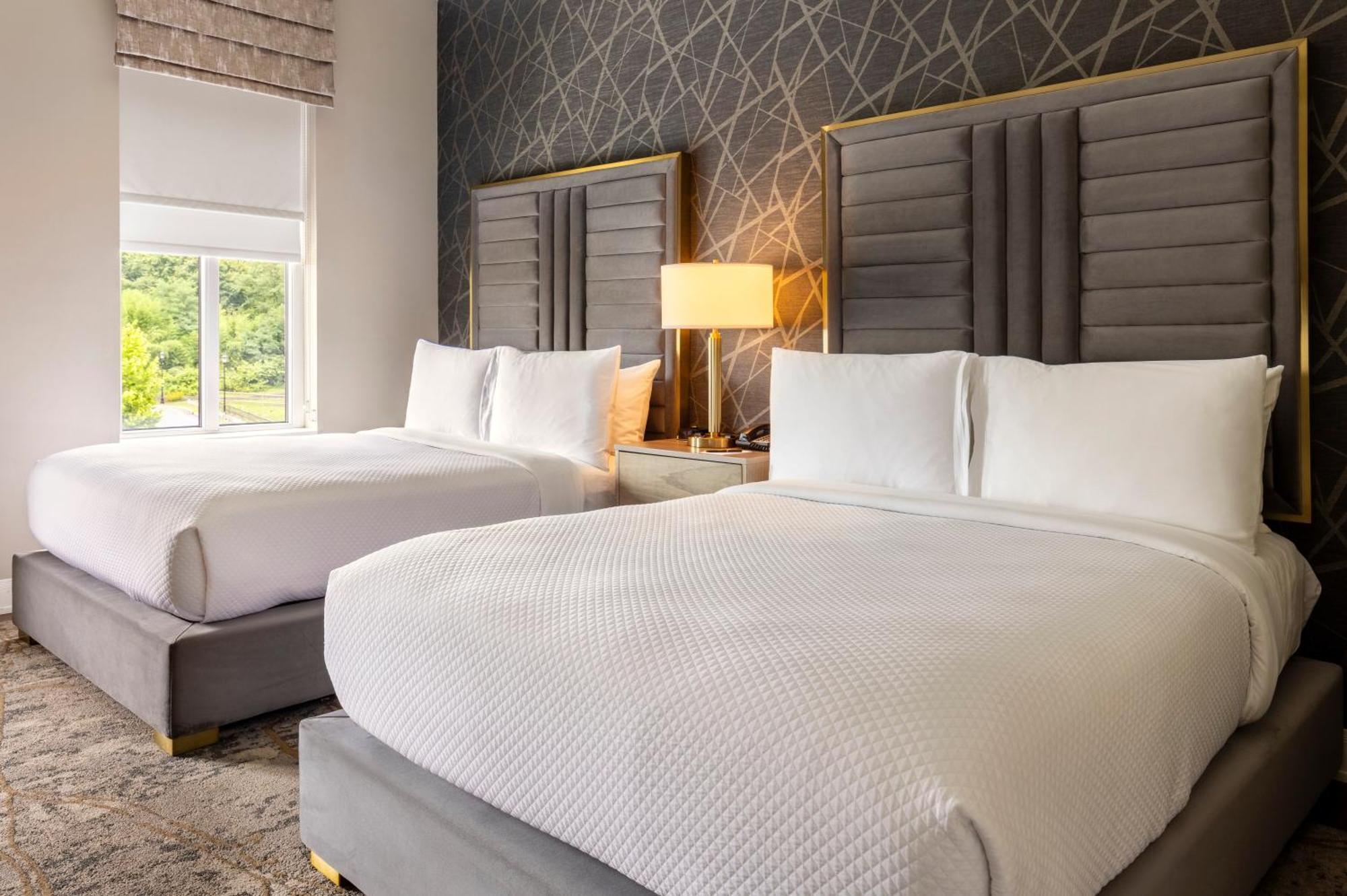 The Chateau Grande Hotel Ист Брънсуик Екстериор снимка